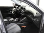 Peugeot e-2008 EV Blue Lease Allure 50 kWh 136PK | 1ste eigenaar | AppleCarPlay/AndroidAuto | Climate Control | Adaptive Cruise Control | Camera | Keyless | FULL LED | LMV | Parkeersensoren | Privacy Glass | Isofix | DAB Radio |