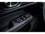 Volvo V60 2.0 T8 Plug-in hybrid AWD Plus Dark 455 PK | Trekhaak | Panoramadak | 360 Camera | Adaptieve Cruise Control | Donker Glas | Head Up Display |