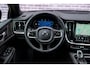 Volvo V60 2.0 T8 Plug-in hybrid AWD Plus Dark 455 PK | Trekhaak | Panoramadak | 360 Camera | Adaptieve Cruise Control | Donker Glas | Head Up Display |