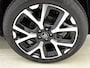 Citroën C5 Aircross SUV Shine 130pk Automaat | Navigatie | Panoramisch schuif-kanteldak | 360° Camera | Climate Control | Handsfree achterklep | Comfortstoel Leder/Stof elektrisch + verwarmd | Adaptieve Cruise Control | Led koplampen | Parkeersensoren v+a | Keyless | Apple Carplay / Android Auto | Dodehoeksensor | DAB+ radio | Adaptief demping systeem | Donker getint glas | 19" lichtmetalen velgen |
