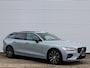 Volvo V60 2.0 T8 Plug-in hybrid AWD Plus Dark Automaat / Panoramadak / Trekhaak / Privacy Glass / Head-up display / 360* camera / Nappa leder
