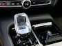 Volvo V90 2.0 T8 Plug-in hybrid AWD Ultra Dark Automaat / Panoramadak / Luchtvering / Bowers & Wilkens audio / Trekhaak / 360* camera / Massage voorstoelen / Geventileerd leder interieur