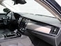 Volvo V90 2.0 T8 Plug-in hybrid AWD Ultra Dark Automaat / Panoramadak / Luchtvering / Bowers & Wilkens audio / Trekhaak / 360* camera / Massage voorstoelen / Geventileerd leder interieur