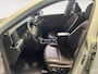 Hyundai Kona 1.6 GDI HEV Premium | Trekhaak Afneembaar +13-Polige Stekker | Apple Carplay / Android Auto | Navigatiesysteem | Elektrisch Verstelbare Voorstoelen | Bestuurdersstoel + Geheugen | Parkeersensoren Voor + Achter | Camera Voor + Achter | Stoelverwarming + Stoelkoeling | Stuurverwarming | Elektrisch Bedienbare Achterklep | Cruise Control Adaptief |