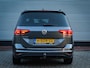 Volkswagen Touran 1.6 TDI SCR Connected Series 7p Clima | Cruise | Navi | Panoramadak | Trekhaak | Pdc |