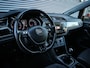Volkswagen Touran 1.6 TDI SCR Connected Series 7p Clima | Cruise | Navi | Panoramadak | Trekhaak | Pdc |