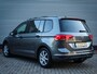 Volkswagen Touran 1.6 TDI SCR Connected Series 7p Clima | Cruise | Navi | Panoramadak | Trekhaak | Pdc |