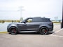 Land Rover Range Rover Sport 3.0 P550e Autobiography PHEV Trekhaak l Schuif- /kantel Pano l Stoelventilatie l Black Pack l 23" Inch Velgen |