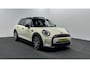 MINI Cooper 5-Deurs 1.5 Camden Plus Edition CAMERA PANO CARPLAY NAVI CRUISE.