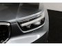 Volvo XC40 2.0 T5 AWD Intro Edition | Panoramadak | 360 Camera | Adaptive Cruise | Keyless | BLISS | Verwarmbare voorstoelen & Stuurwiel | Elektrische stoelen | Privacy Glass