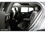 Volvo XC40 2.0 T5 AWD Intro Edition | Panoramadak | 360 Camera | Adaptive Cruise | Keyless | BLISS | Verwarmbare voorstoelen & Stuurwiel | Elektrische stoelen | Privacy Glass