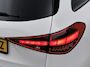 Mercedes-Benz C-klasse Estate 300 e AMG Plug-In Hybride AMG Line | Night Pakket | Panorama Schuif-Kanteldak | Trekhaak | Distronic | Stuur en Stoelverwarming. Inclusief 24 maanden Mercedes-Benz Certified garantie voor Europa.
