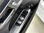 Mercedes-Benz C-klasse Estate 300 e AMG Plug-In Hybride AMG Line | Night Pakket | Panorama Schuif-Kanteldak | Trekhaak | Distronic | Stuur en Stoelverwarming. Inclusief 24 maanden Mercedes-Benz Certified garantie voor Europa.