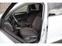 Volkswagen T-Roc 1.0 TSI 115pk Style | Navigatie | Parkeersensoren voor en achter | Volautomatische Airco