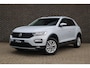 Volkswagen T-Roc 1.0 TSI 115pk Style | Navigatie | Parkeersensoren voor en achter | Volautomatische Airco