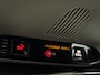 Volvo XC40 T4 Recharge R-Design Expression | Parkeercamera | Stoel- en stuurverwarming | Cruise control | Trekhaak