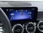 Mercedes-Benz EQB 250+ AMG Line 71 kWh | Panorama - Schuifdak | 20" AMG Velgen |  Verstelbare demping | Nightpakket | Leder Bekleding | Klasse 3 Alarm | Achteruitrij Camera