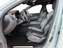 Volvo XC60 T6 Plug-in hybrid AWD Ultra Black Edition | Trekhaak elektr. | Alarm | Getint glas