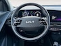 Kia Niro EV Edition Advanced 64.8 kWh | Camera | Keyless | Navi | Stoel + Stuurverwarming | Blindspot | Apple Carplay | Android Auto | Fabrieksgarantie t/m 03-2031 + 3 jaar verlengd tot 03-2034 |