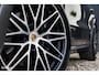 Porsche Cayenne Coupé 3.0 E-Hybrid | Sport design | Sport chrono | Soft close | Luchtvering | Achter as besturing | Pasenger display | Keyless |