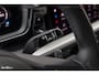Porsche Cayenne Coupé 3.0 E-Hybrid | Sport design | Sport chrono | Soft close | Luchtvering | Achter as besturing | Pasenger display | Keyless |