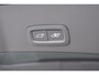 Volvo XC40 B3 177PK Automaat Plus Black Edition / Cruise control / Harman Kardon / 20'' velgen / Elektrisch verstelbare stoelen met geheugen / Stoel- en stuurverwarming