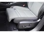 Volvo XC40 B3 177PK Automaat Plus Black Edition / Cruise control / Harman Kardon / 20'' velgen / Elektrisch verstelbare stoelen met geheugen / Stoel- en stuurverwarming