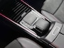 Mercedes-Benz GLA 200 Business Solution AMG | Sfeerverlichting | Trekhaak | Cruise Control | Inclusief 24 maanden Mercedes-Benz Certified garantie voor Europa.