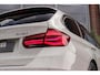 BMW 3-Serie Touring 318i M Sport Edition | 2e eigenaar | NL auto | Camera | Shadow Line | Panoramadak | HiFi audio | Cruise control | LED | Stoelverwarming | Navigatie Professional