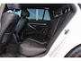 BMW 3-Serie Touring 318i M Sport Edition | 2e eigenaar | NL auto | Camera | Shadow Line | Panoramadak | HiFi audio | Cruise control | LED | Stoelverwarming | Navigatie Professional