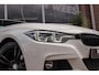 BMW 3-Serie Touring 318i M Sport Edition | 2e eigenaar | NL auto | Camera | Shadow Line | Panoramadak | HiFi audio | Cruise control | LED | Stoelverwarming | Navigatie Professional