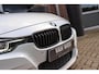 BMW 3-Serie Touring 318i M Sport Edition | 2e eigenaar | NL auto | Camera | Shadow Line | Panoramadak | HiFi audio | Cruise control | LED | Stoelverwarming | Navigatie Professional
