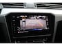 Volkswagen Passat Variant 1.5 TSI Elegance Business R Panorama-Elek,Dak/Camera/Leer/Parkeersensor v,a
