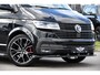 Volkswagen Transporter 2.0 TDI L2H1 30 DC Bulli Black Edition Adaptieve Cruise, Virtual, Camera, Carplay, Stoelverwarming, LED, 2 x Schuifdeur, Automaat, Trekhaak, Sensoren, Uniek!