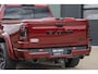 Dodge Ram LONGHORN | WIDE BODY | 5.7 V8 | BREDE WIELEN | BOM VOL | HUD | BRUIN LEDER | LUCHTVERING | PANODAK | RONDOM CAMERA | OPEN UITLAAT KLEP | ALARM | DUBBELE CABINE | 5 PERSOONS | CREW CAB DC | SPECIAL ONE | DEALER ONDERHOUDEN | Eerste eigenaar |
