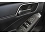 Nissan Qashqai 1.3 MHEV DIG-T 158pk Xtronic Tekna Navigatie Apple Carplay/Android Auto Parkeersensoren 360 camera Adaptieve cruise control Head-up Display Blind Spot Assist Elektrische achterklep Elektrische bestuurderstoel Stoel-en stuurverwarming Ledverlichting Climate Control