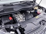 Mercedes-Benz V-klasse 300d Lang Avantgarde AMG-line DC Burmester Audio Afneembare trekhaak Elektrische Schuifdeuren Leder 360 Graden Camera Dubbele cabine Certified extra-garantie