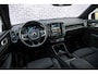 Volvo EX40 Single Motor Extended Range Plus Black Ed. 82 kWh | Warmtepomp | Pixel LED Koplampen | Harman Kardon Audio | 360 Graden Camera | Navigatie Google Maps | Cruise Control Adaptief | BLIS | Stoelverwarming | Lichtmetalen Velgen 20 inch