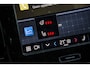Volvo EX40 Single Motor Extended Range Plus Black Ed. 82 kWh | Warmtepomp | Pixel LED Koplampen | Harman Kardon Audio | 360 Graden Camera | Navigatie Google Maps | Cruise Control Adaptief | BLIS | Stoelverwarming | Lichtmetalen Velgen 20 inch