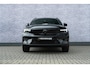 Volvo EX40 Single Motor Extended Range Plus Black Ed. 82 kWh | Warmtepomp | Pixel LED Koplampen | Harman Kardon Audio | 360 Graden Camera | Navigatie Google Maps | Cruise Control Adaptief | BLIS | Stoelverwarming | Lichtmetalen Velgen 20 inch