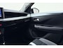 Opel Frontera Electric GS 44 kWh | Navigtatie | 8 Jaar speciale garantie | Stoel & Stuurverwarming | Camera | Dakrails | Extra getint glas | Cruise control | DAB Radio