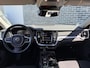 Volvo V60 2.0 T8 Recharge AWD Business Pro | Plug-in Hybrid (PHEV) | Trekhaak | Harman Kardon Audio | Achteruitrijcamera | Lichtmetalen Velgen 19 inch | Navigatie | Apple Carplay | BLIS | Cruise Control Adaptief