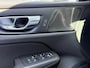 Volvo V60 2.0 T8 Recharge AWD Business Pro | Plug-in Hybrid (PHEV) | Trekhaak | Harman Kardon Audio | Achteruitrijcamera | Lichtmetalen Velgen 19 inch | Navigatie | Apple Carplay | BLIS | Cruise Control Adaptief