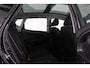Kia Venga 1.6 CVVT Executive > Automaat/Camera/Trekhaak/Panoramadak/All season banden
