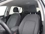 Volkswagen Golf 1.5 TSI Life | Stuur/stoel verwarming | Adaptive cruise | Sfeerverlichting | Carplay | Park assist | Navigatie | Climate control | Virtueel dashboard | Trekhaak