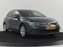 Volkswagen Golf 1.5 TSI Life | Stuur/stoel verwarming | Adaptive cruise | Sfeerverlichting | Carplay | Park assist | Navigatie | Climate control | Virtueel dashboard | Trekhaak