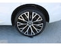 Volvo XC60 2.0 T8 Twin Engine AWD Inscription | Incl. 12 maanden garantie | Stoelverwarming/ventilatie | Apple carplay/Android auto | Luchtvering | Wegklapbare trekhaak | 360° camera |  Adaptive cruise control | Memory seats |