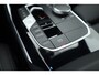 BMW 3-Serie 330e M-Sport | Rijklaar! | Widescreen | ShadowLine | HUD | Dodehoek | Leder | Stuur-Stoelverw. | Nav+App.Connect | Sfeerverl. | Elek. Klep | LED | Rijmodus | Cruise V