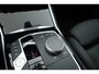 BMW 3-Serie 330e M-Sport | Rijklaar! | Widescreen | ShadowLine | HUD | Dodehoek | Leder | Stuur-Stoelverw. | Nav+App.Connect | Sfeerverl. | Elek. Klep | LED | Rijmodus | Cruise V