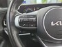 Kia Sportage 1.6 T-GDi Plug-in Hybrid AWD GT-Line | Automaat | 1e Eigenaar | Dealer onderhouden | Trekhaak Afneembaar | Panorama dak | Stoelverwarming voor en achter | Carplay | Cruise Control Adaptief | Dodehoekdetectie | Fabrieksgarantie tot 2033 | NAP